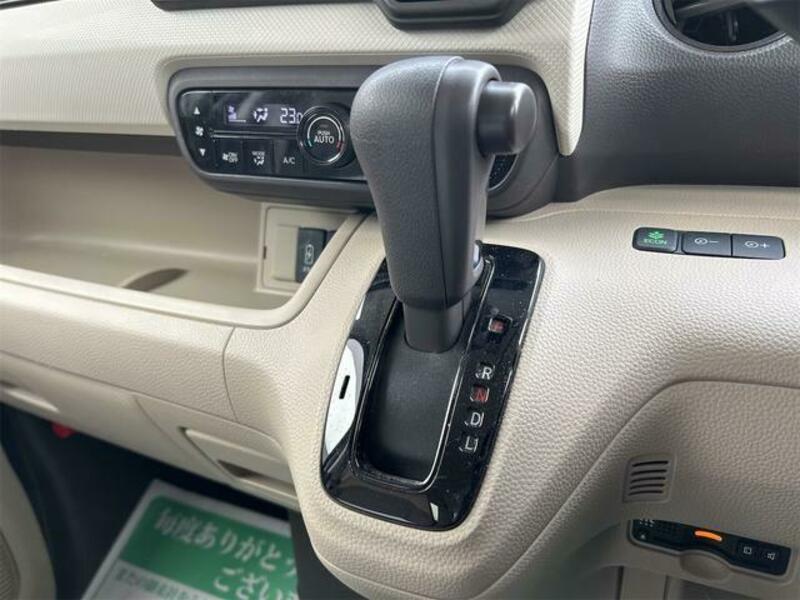 N BOX