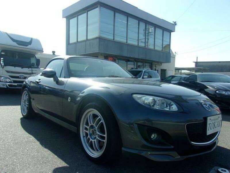 ROADSTER