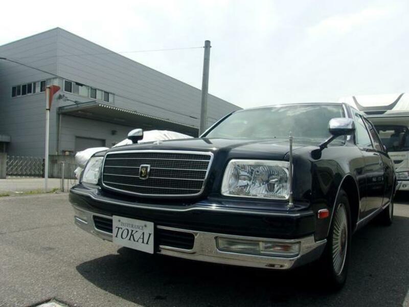 TOYOTA CENTURY