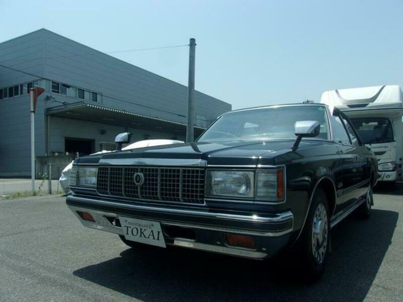 TOYOTA CROWN