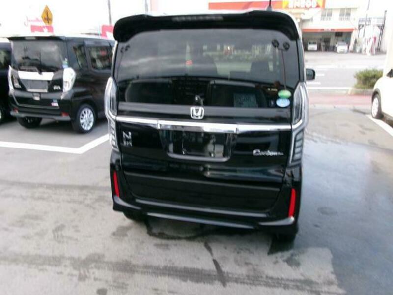 N BOX CUSTOM