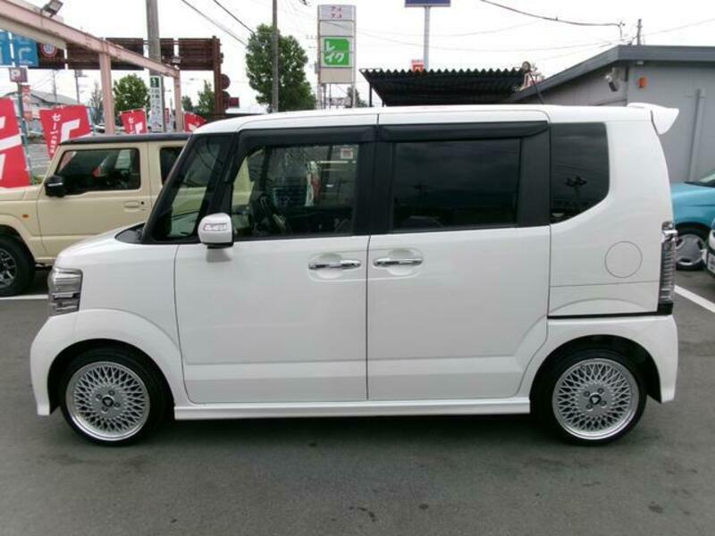 N BOX CUSTOM