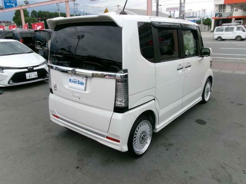 N BOX CUSTOM