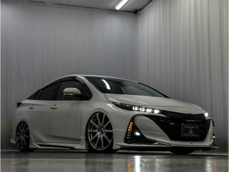 PRIUS PHV