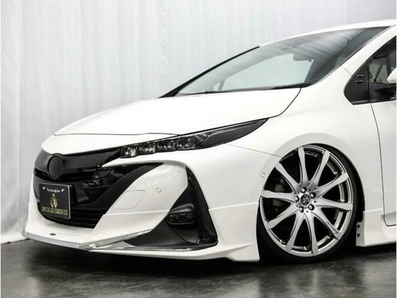 PRIUS PHV