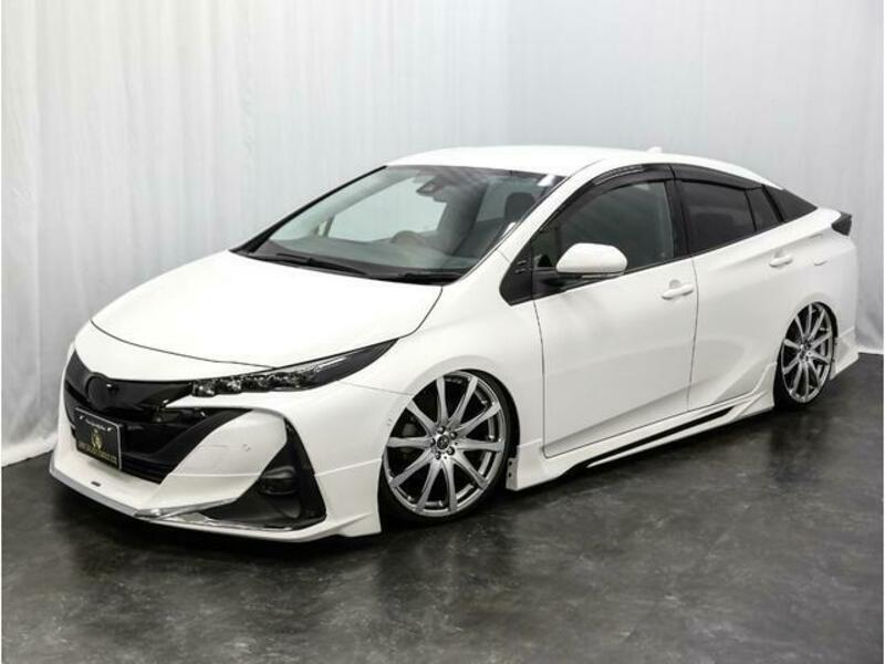 PRIUS PHV