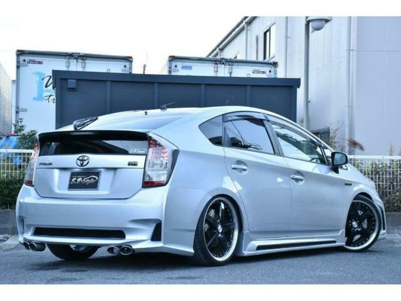 PRIUS