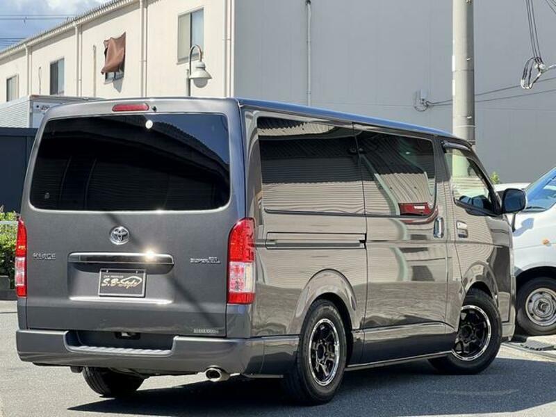 HIACE VAN