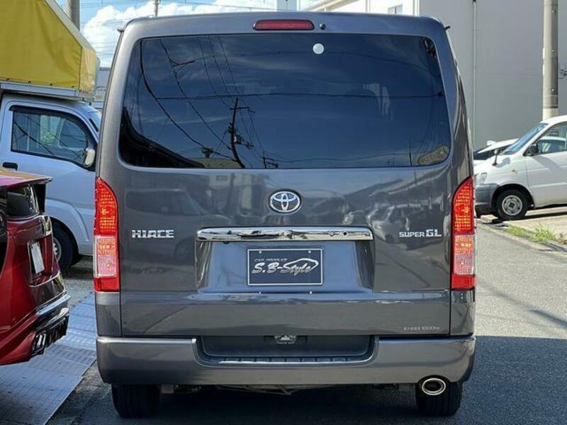 HIACE VAN