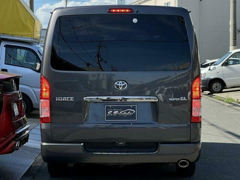 HIACE VAN