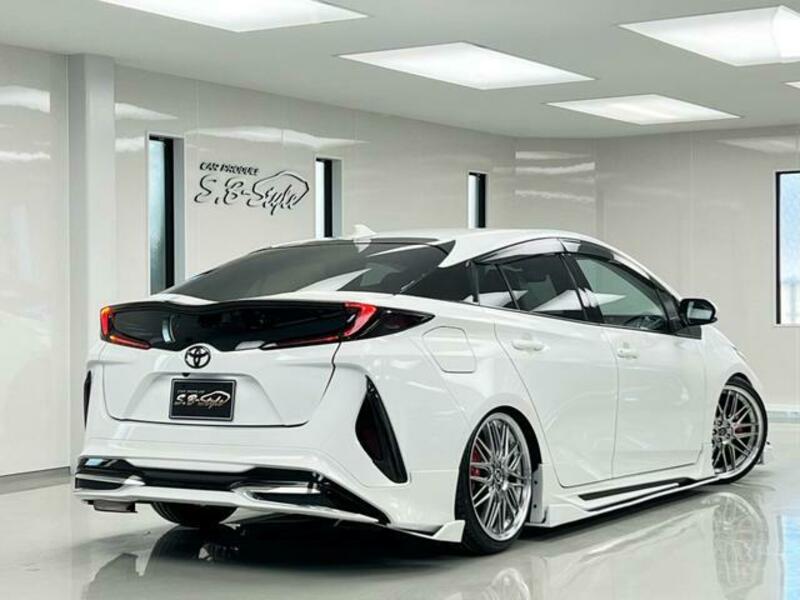PRIUS PHV