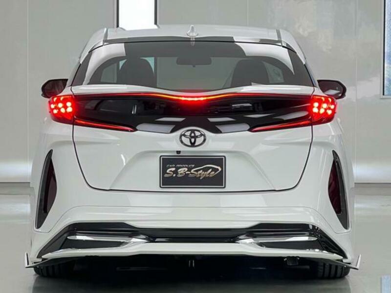 PRIUS PHV