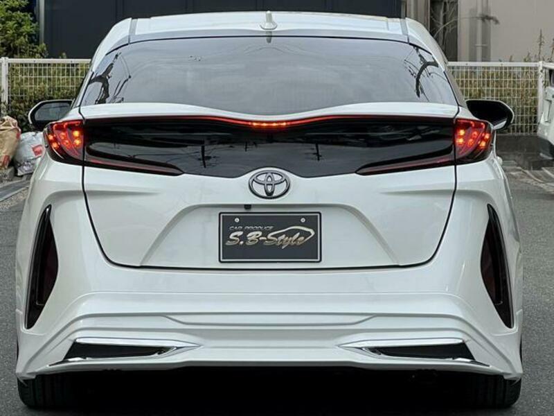 PRIUS PHV