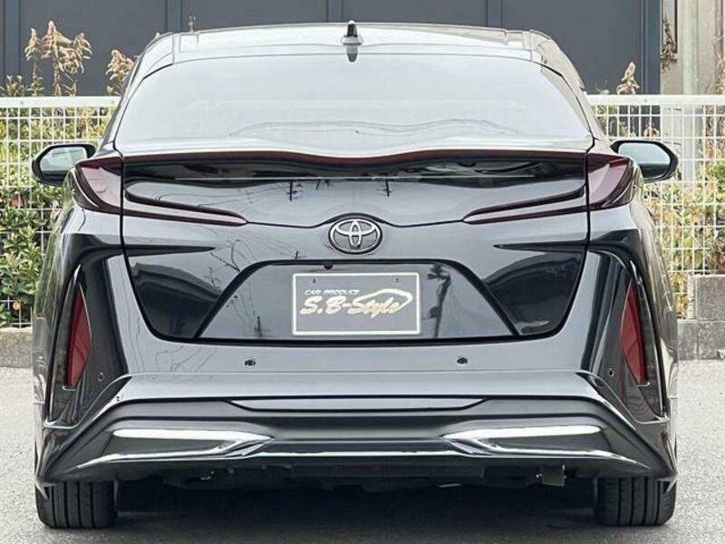 PRIUS PHV