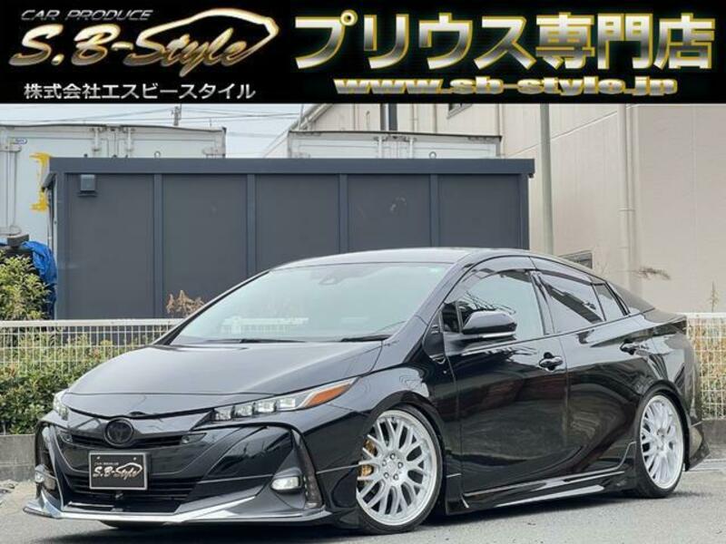 TOYOTA PRIUS PHV