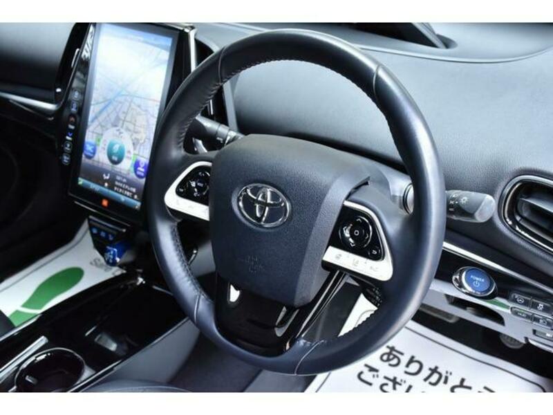 PRIUS PHV