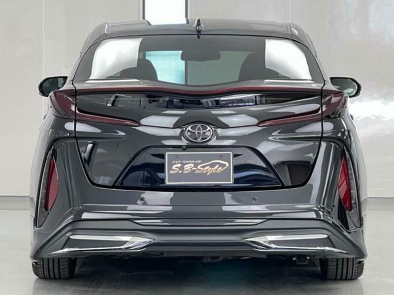 PRIUS PHV