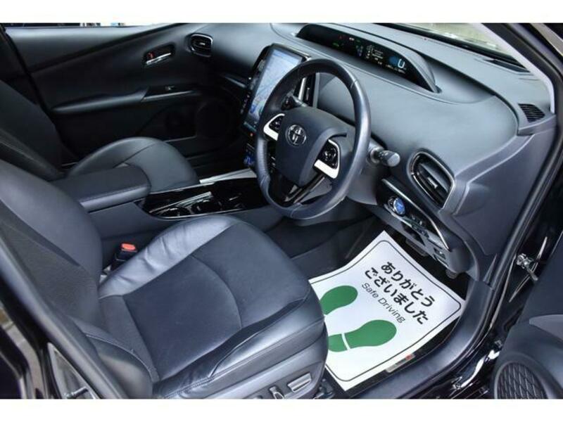 PRIUS PHV