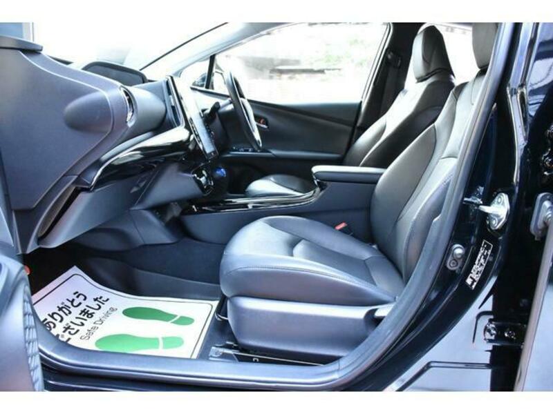 PRIUS PHV