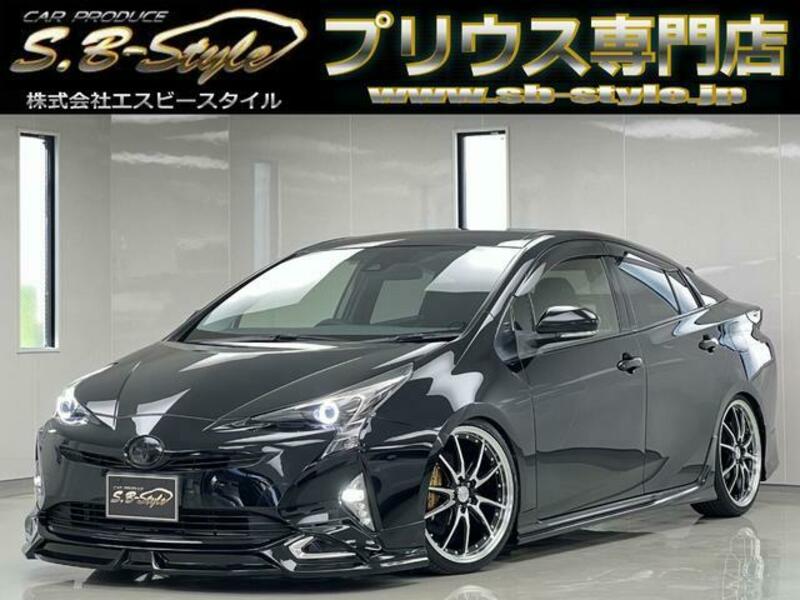 TOYOTA PRIUS