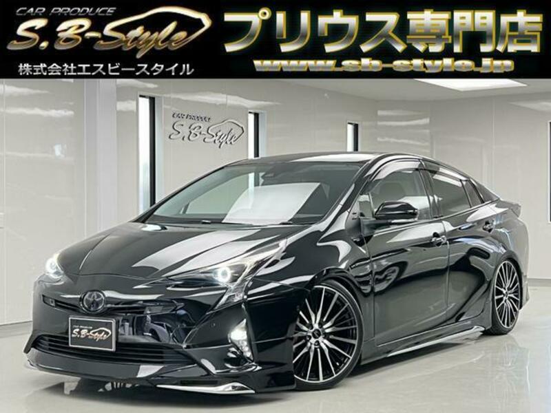 TOYOTA PRIUS