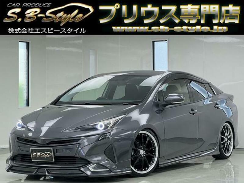 TOYOTA PRIUS