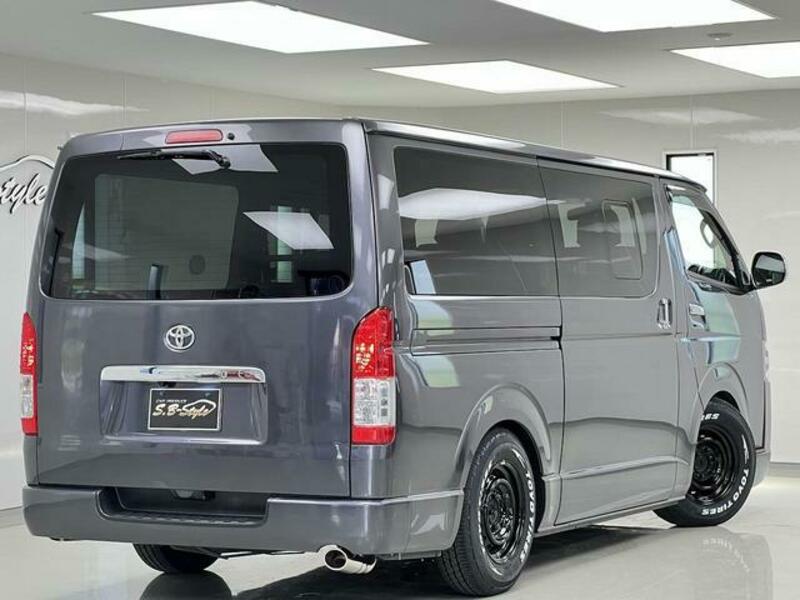 HIACE VAN