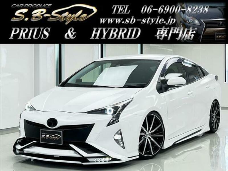 TOYOTA PRIUS