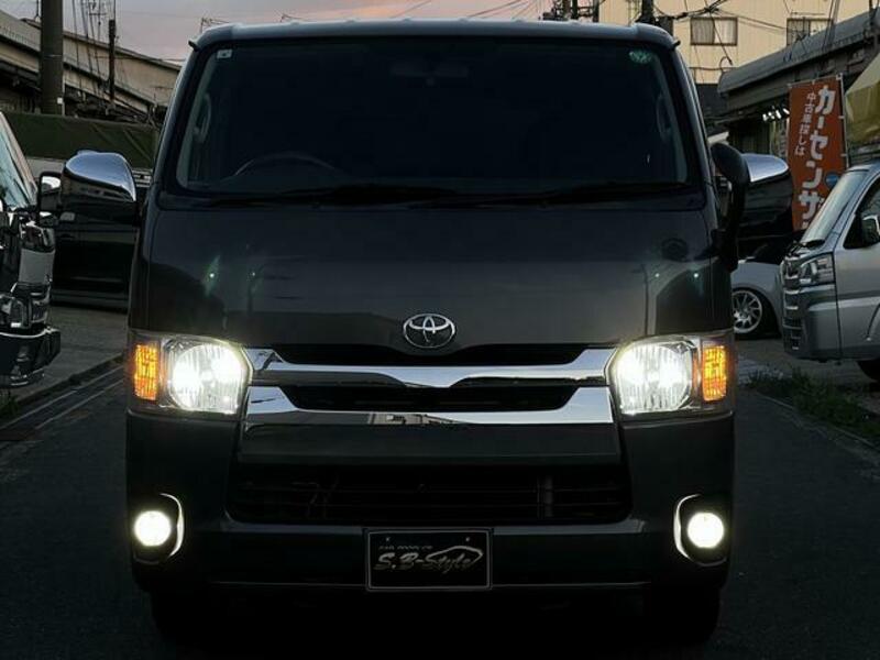 HIACE VAN