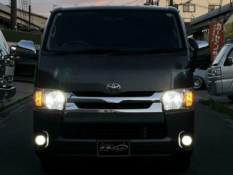 HIACE VAN