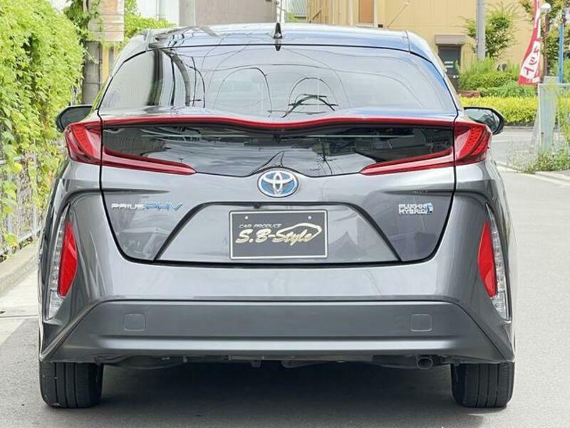 PRIUS PHV