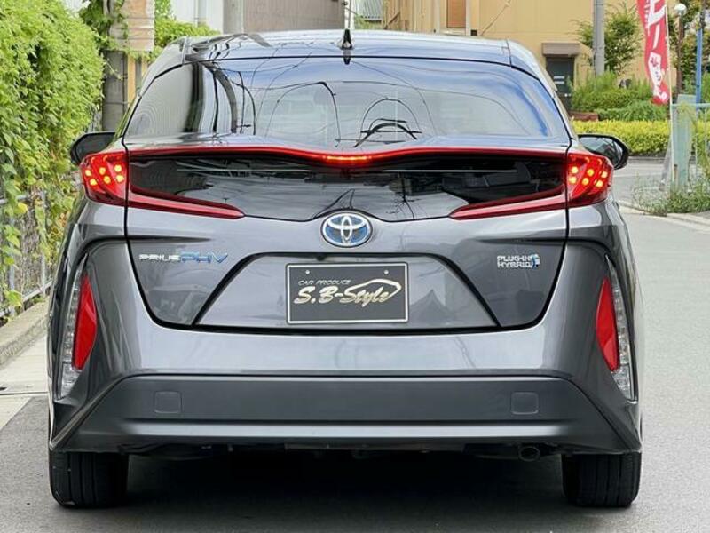 PRIUS PHV