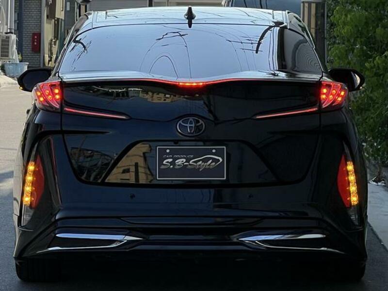 PRIUS PHV