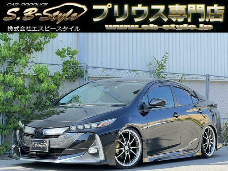 TOYOTA PRIUS PHV