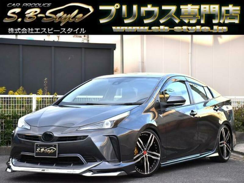 TOYOTA PRIUS