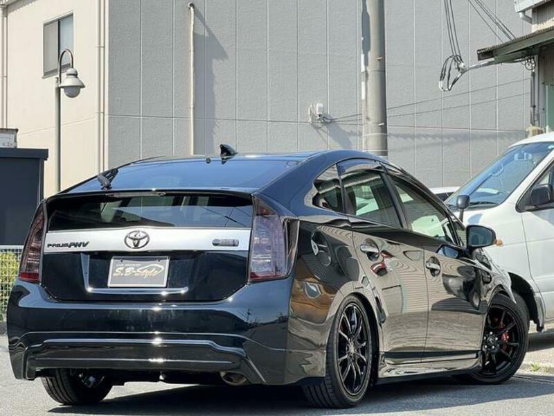 PRIUS PHV