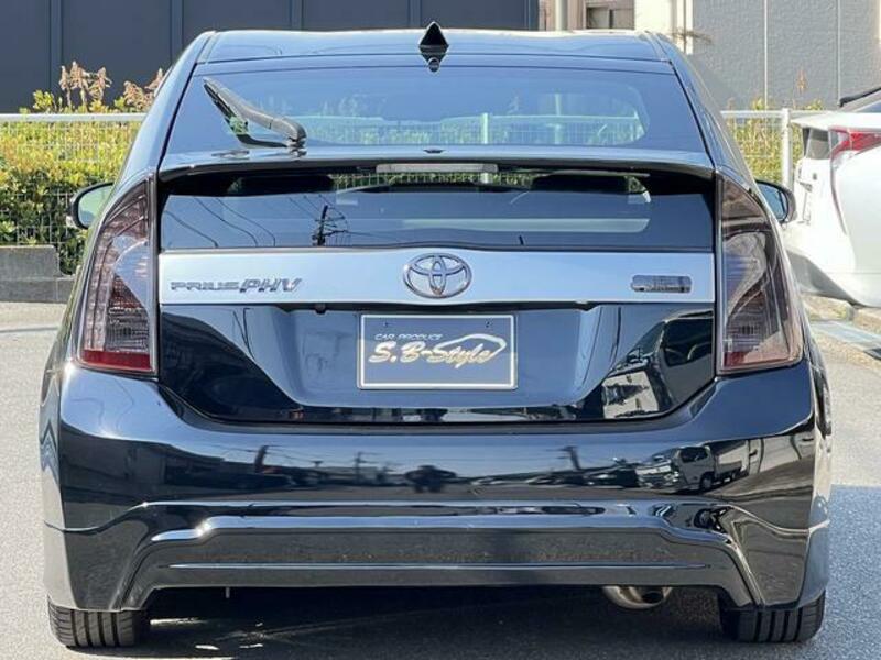 PRIUS PHV