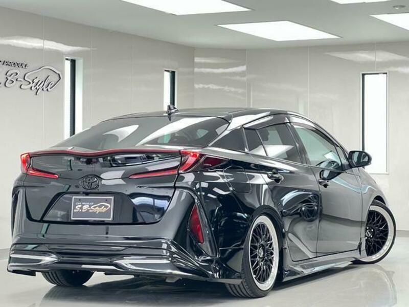 PRIUS PHV