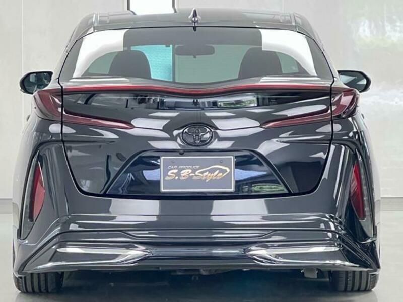 PRIUS PHV