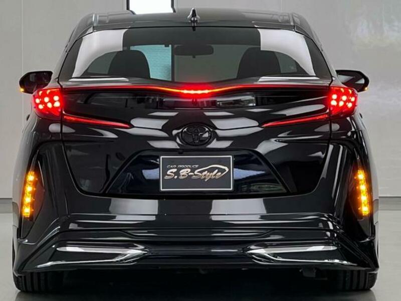 PRIUS PHV
