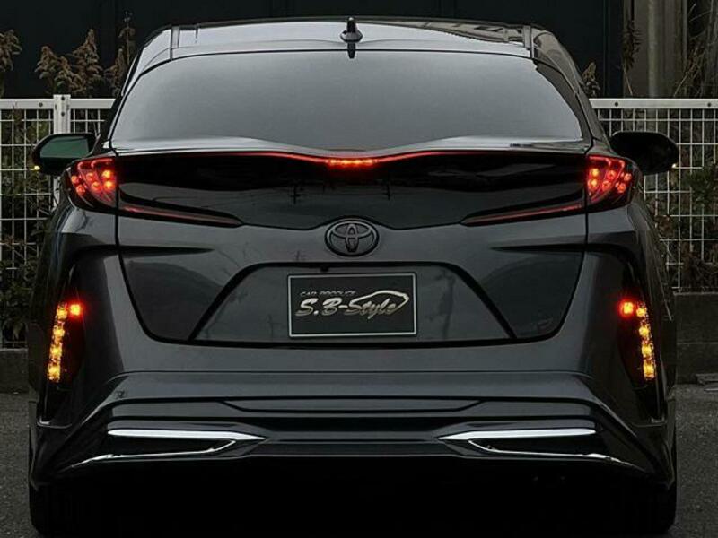 PRIUS PHV