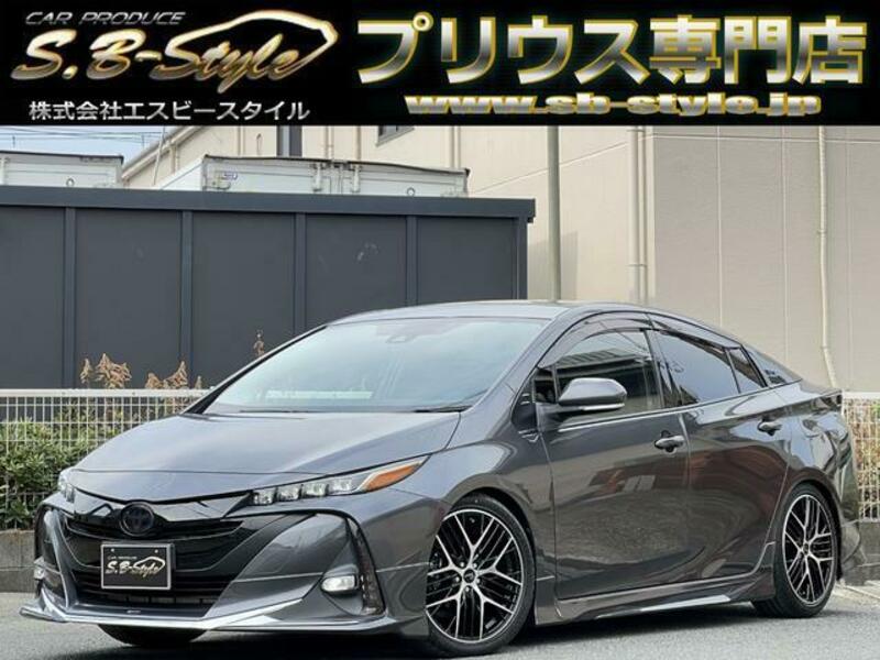 TOYOTA PRIUS PHV