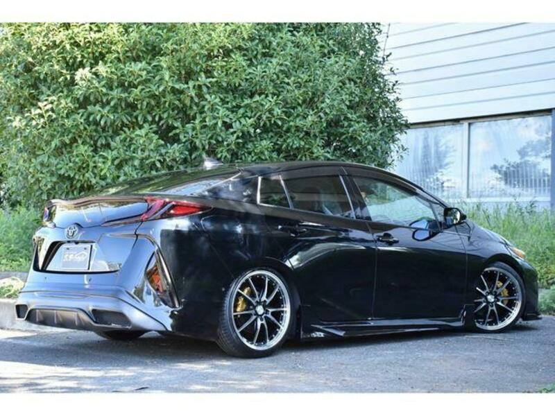 PRIUS PHV