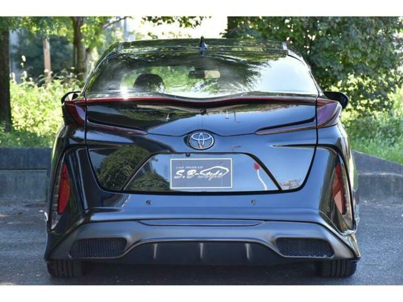 PRIUS PHV