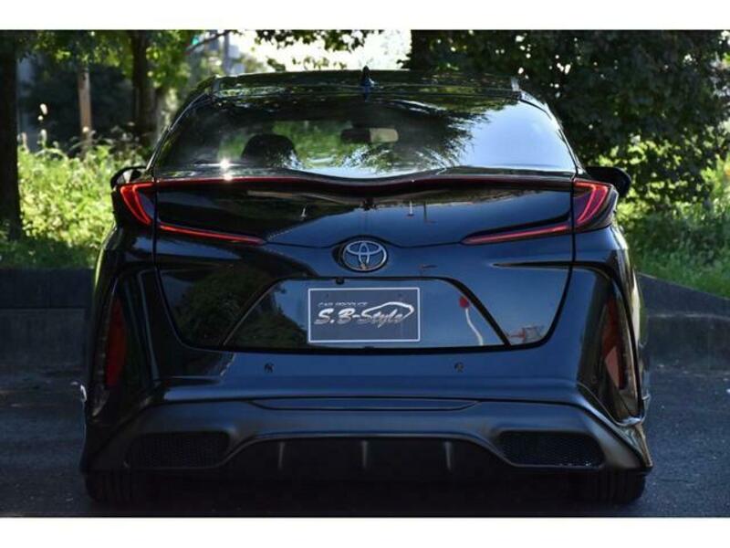 PRIUS PHV