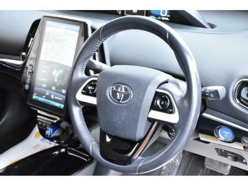 PRIUS PHV