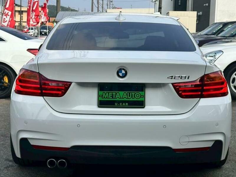 4 SERIES