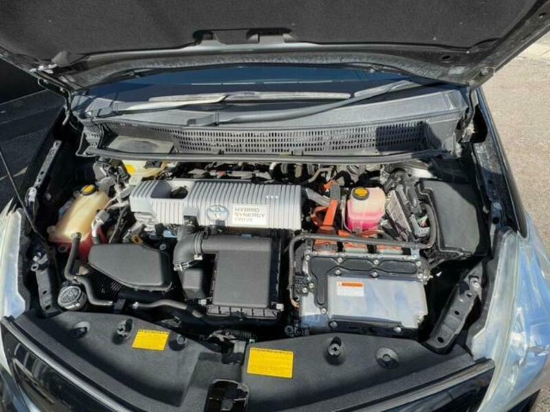 PRIUS ALPHA