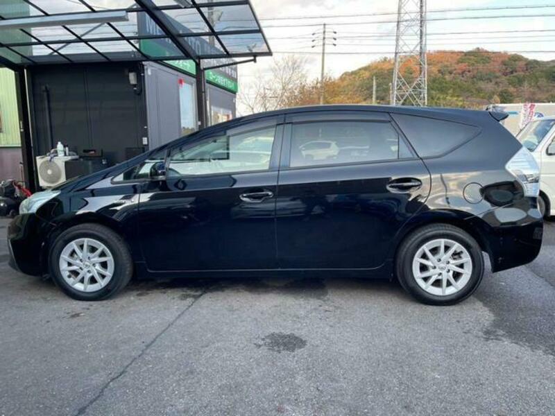 PRIUS ALPHA