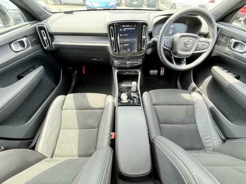 XC40